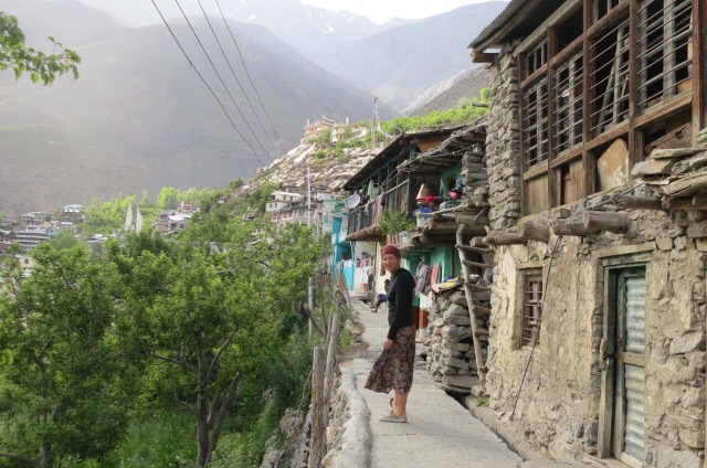 Our quest for the gompa at the top of the town