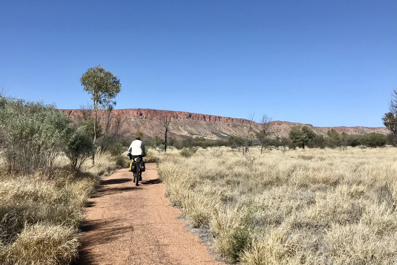 From Simpson’s Gap we could ride cycle trails the last 20km into Alice Springs