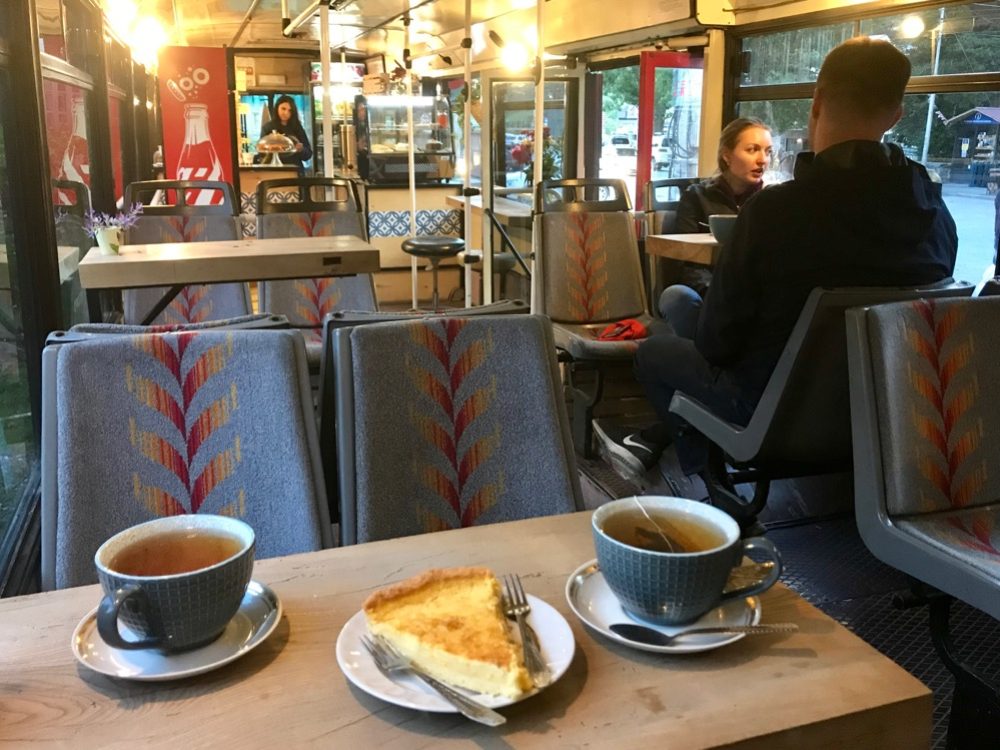 It is not all about biking and hardship – found the best lemon pie to date in the Awto-bus Cafe in Kazbegi – a converted bus