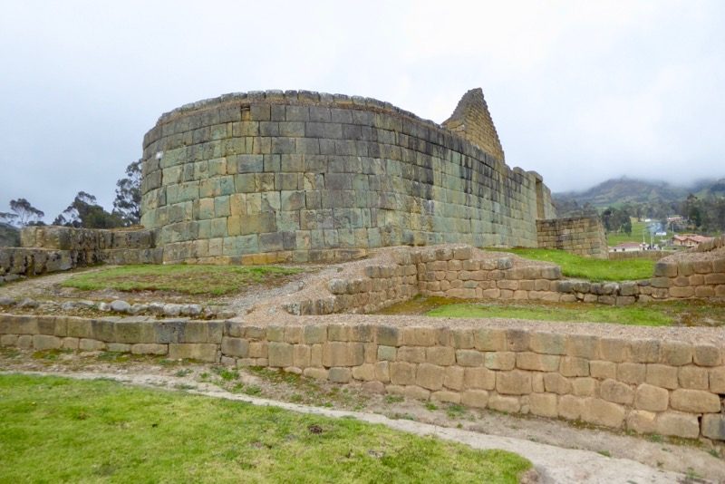 The Incas tried to overthrow the local Cañaris, but they ended up joining forces, the Inca brought their superior stone work, and rectangular building shape except for the most important structure that retained the oval shape of the Cañaris