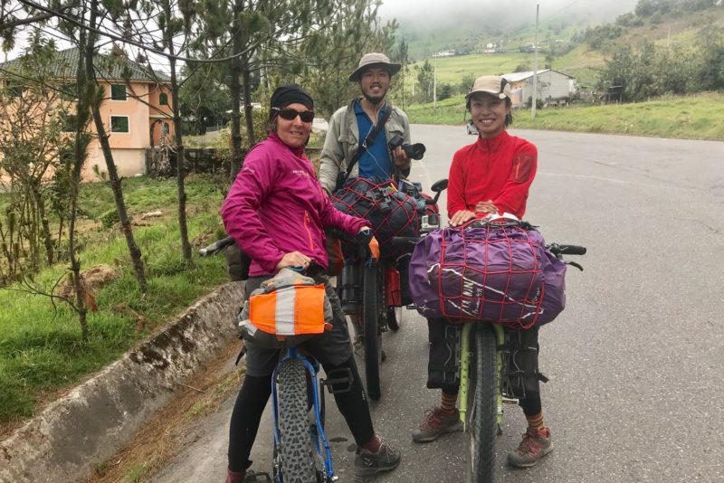 Meeting an enthusiastiv bikepacking couple from Taiwan