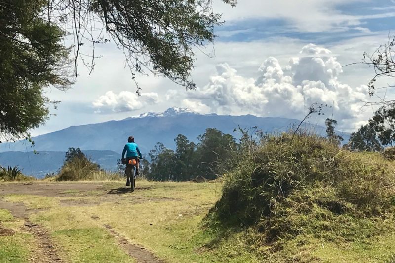 Cruising the rail trail, the city of 4 million lies between me and the peak of Rucu Pinchincha (4700m) which has a cable car to 4000m