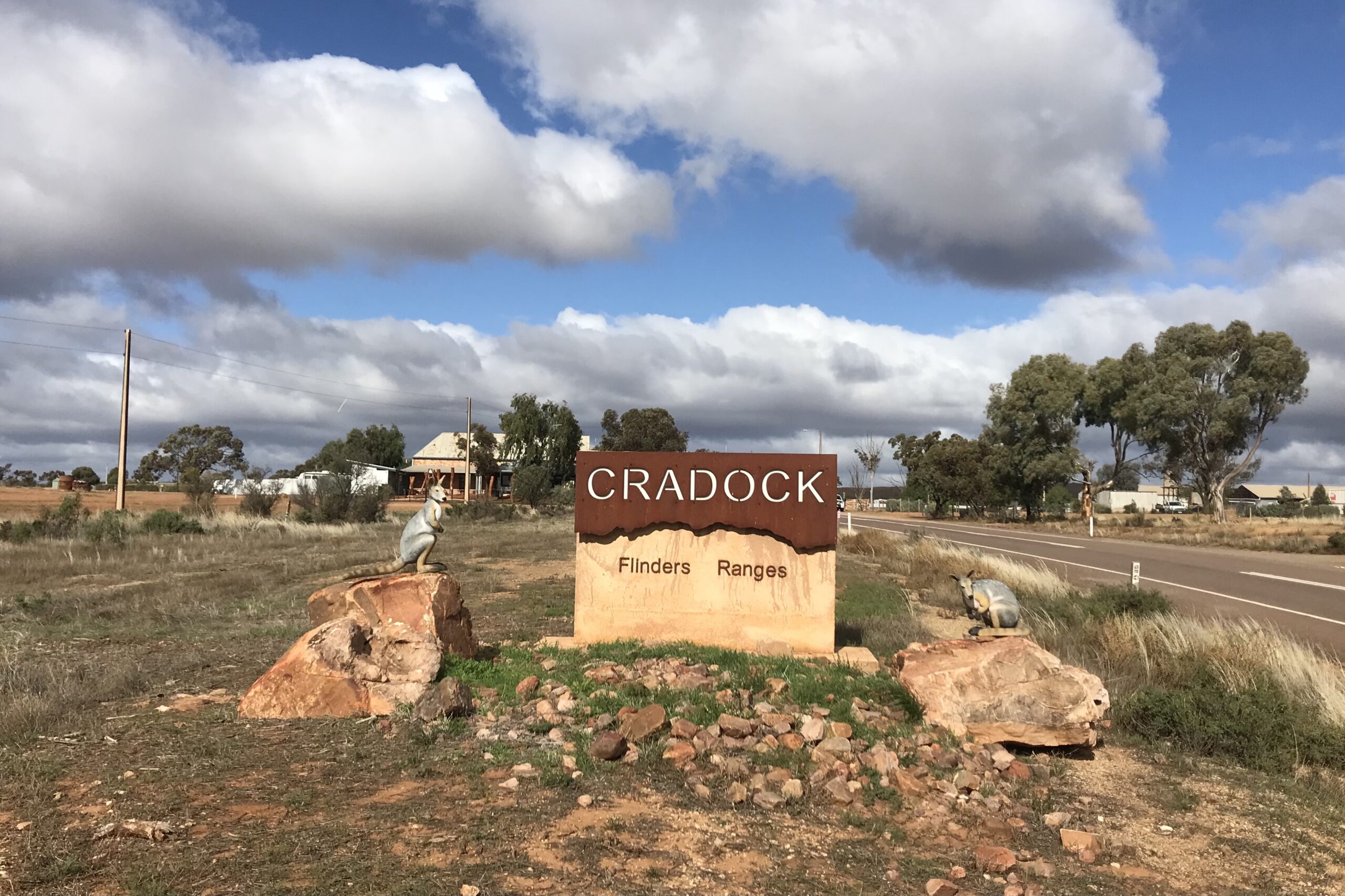 From the one pub town of Craddock – nothing else here