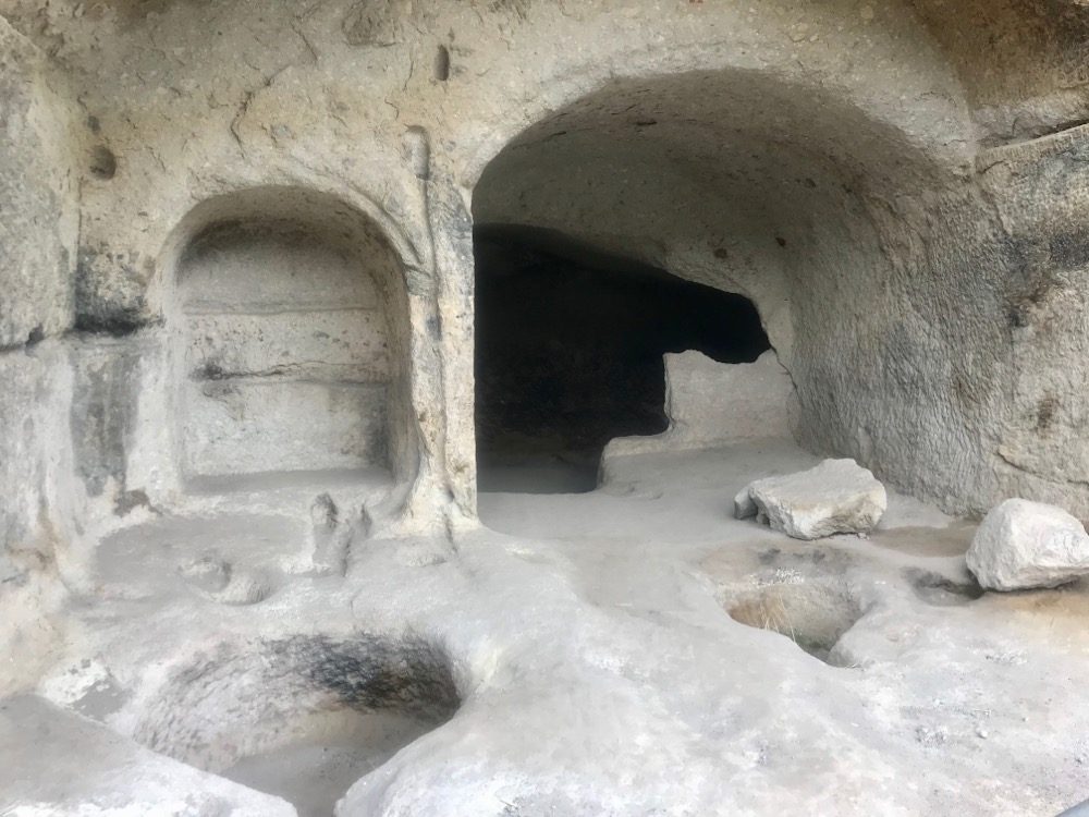 Ledges and tunnels connect the caves-royal residences, stables, kitchens,monastic cells, wine cellars, residential halls, water storage etc, etc