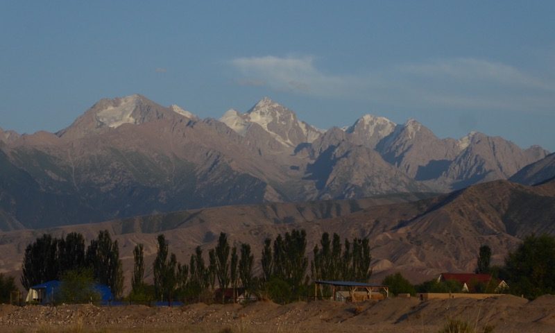 Tosor’s mountain backdrop – 3000m of vertical relief