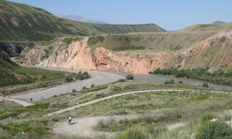 Where the waters of the small and big Naryn rivers meet