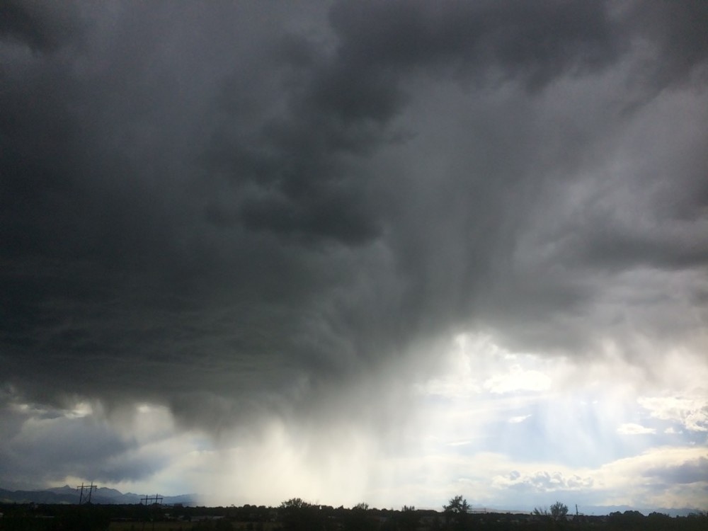 Incoming afternoon thunderstorm over Bozeman